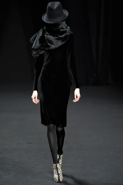 Look 35
